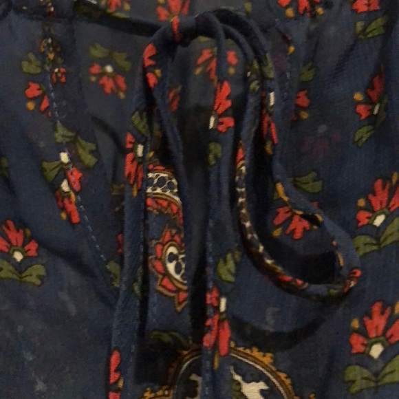 Top - Picture 3 of 5